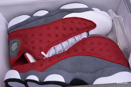 RED RETRO 600 13 - FLINT GYM DJ5982 GREY JORDAN 0714